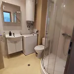 Apartment And Orchid Premium