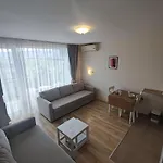 Apartment And Orchid Premium