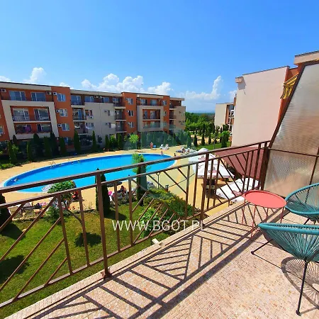 Holiday Fort Golf Club And Orchid Fort Garden Premium Apartments