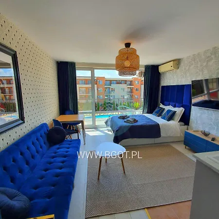 Apartment And Orchid Premium